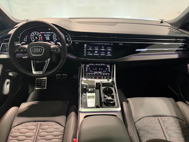 AUDI RSQ8 performance quattro