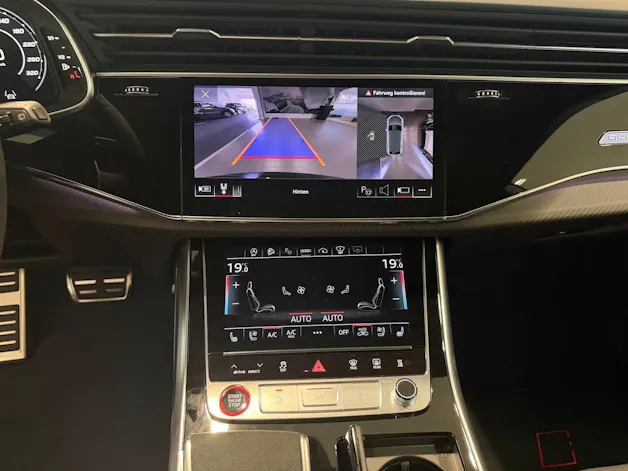 AUDI RSQ8 performance quattro