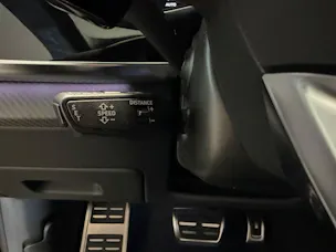 AUDI RSQ8 performance quattro