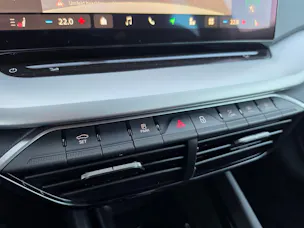 SKODA Octavia Combi 1.5 TSI mHEV DSG Selection