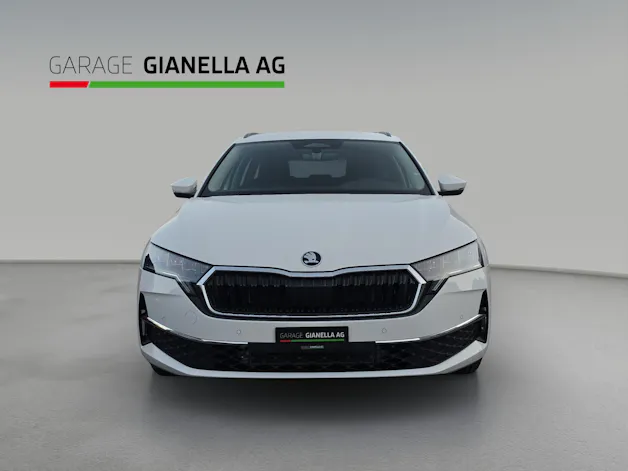 SKODA Octavia Combi 1.5 TSI mHEV DSG Selection