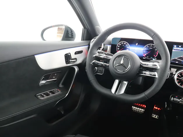 MERCEDES-BENZ A 200 Night Star 7G-DCT
