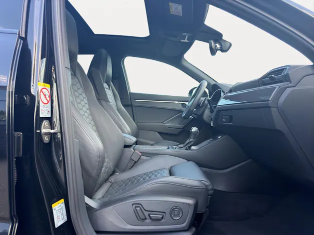 AUDI RS Q3 SB quattro S tronic 400PS
