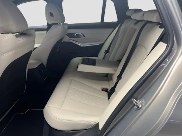 BMW 330i xDriveTouring MSport
