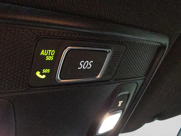 RENAULT Clio 1.6 E-Tech Intens