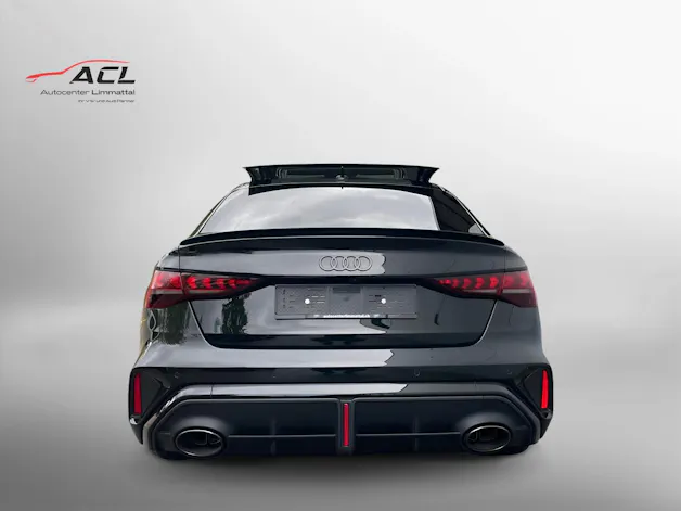 AUDI RS3 Limousine 2.5 TSI quattro S-tronic