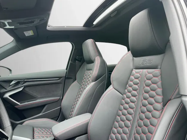 AUDI RS3 Limousine 2.5 TSI quattro S-tronic