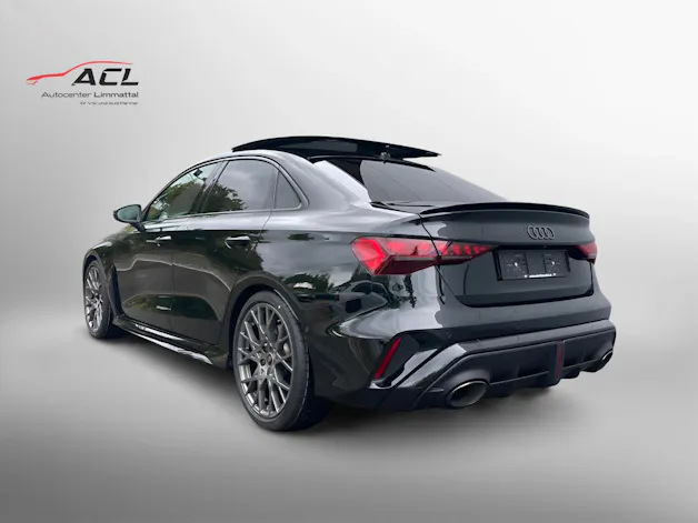 AUDI RS3 Limousine 2.5 TSI quattro S-tronic