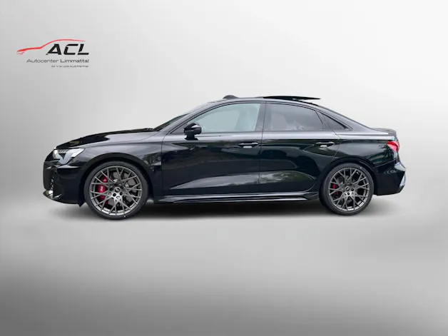 AUDI RS3 Limousine 2.5 TSI quattro S-tronic
