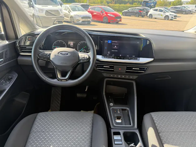 FORD Grand Tourneo Connect 2.0 EcoBlue Titanium Automat