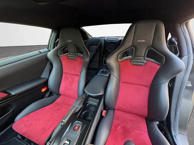 NISSAN GT-R 3.8 V6 BiT *Nismo*