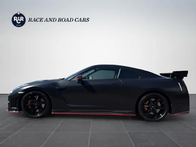 NISSAN GT-R 3.8 V6 BiT *Nismo*