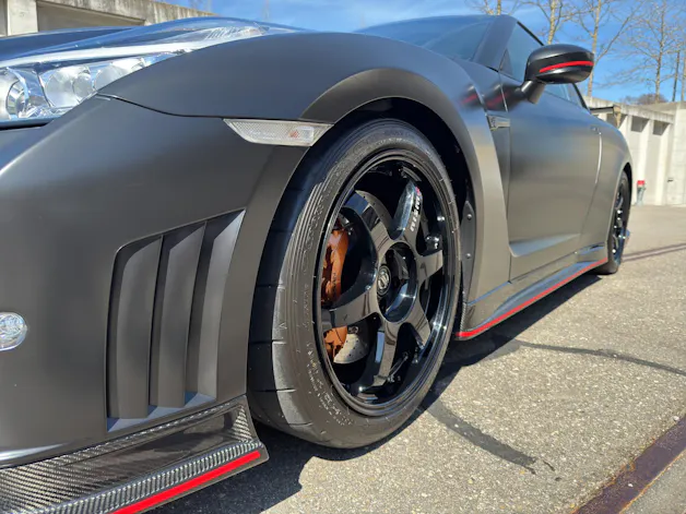 NISSAN GT-R 3.8 V6 BiT *Nismo*