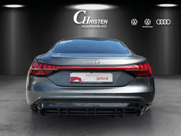 AUDI e-tron GT quattro
