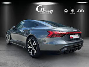 AUDI e-tron GT quattro