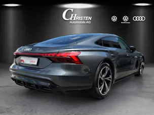 AUDI e-tron GT quattro