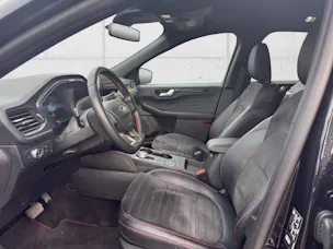FORD Kuga 2.5 Hybrid ST-Line X 4x4
