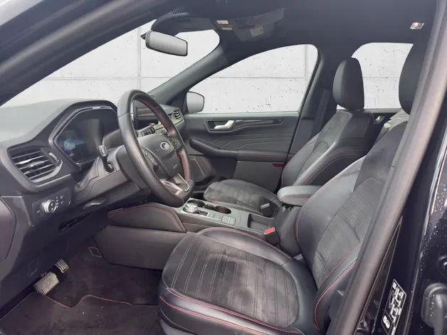 FORD Kuga 2.5 Hybrid ST-Line X 4x4
