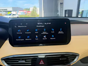 HYUNDAI Santa Fe 1.6 T-GDi PHEV Vertex 4WD Automatic