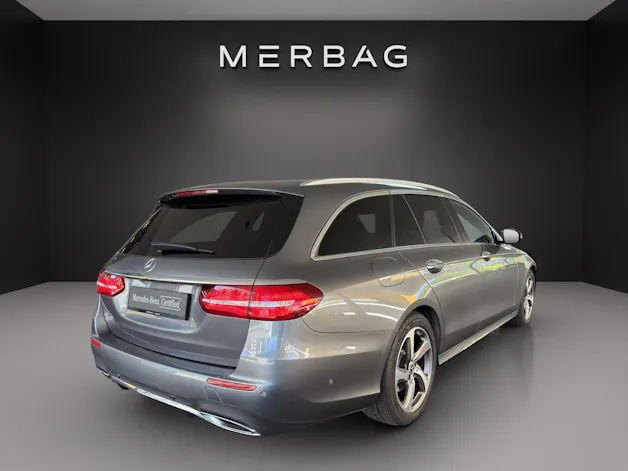 MERCEDES-BENZ E 220 d AMG Line 4Matic 9G-Tronic