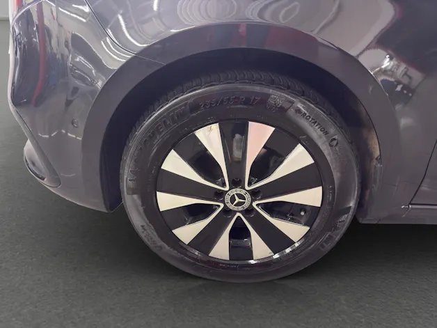 MERCEDES-BENZ V 300 d 4M - Lang / DISTRONIC / 360 Grad Kamera / Panorama-Dach / 7 Sitze / Luftfederung