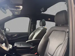 MERCEDES-BENZ V 300 d 4M - Lang / DISTRONIC / 360 Grad Kamera / Panorama-Dach / 7 Sitze / Luftfederung