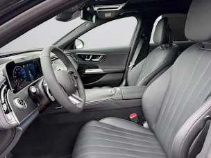 MERCEDES-BENZ E 300 e 4Matic 9G-Tronic