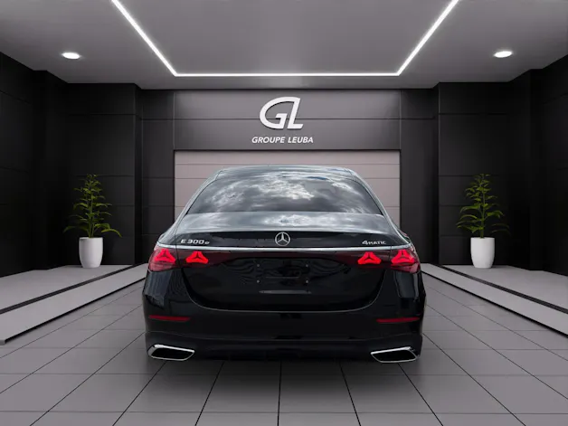 MERCEDES-BENZ E 300 e 4Matic 9G-Tronic
