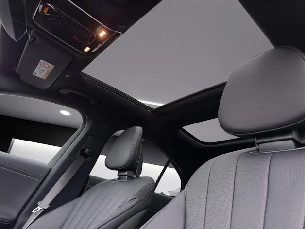 MERCEDES-BENZ E 300 e 4Matic 9G-Tronic