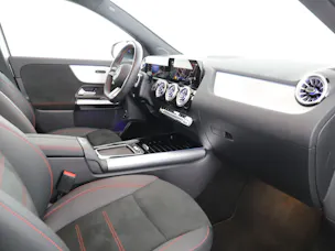 MERCEDES-BENZ GLA 250 4Matic Swiss Star