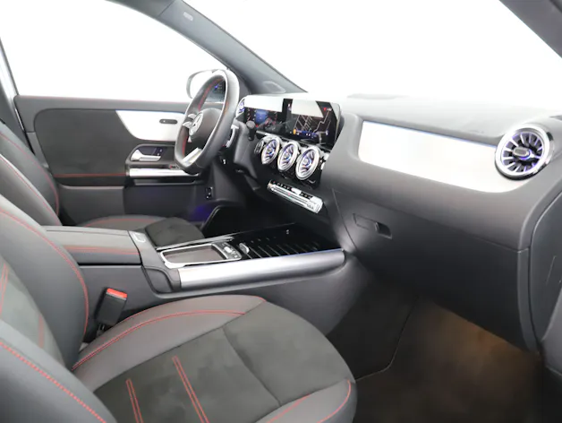 MERCEDES-BENZ GLA 250 4Matic Swiss Star