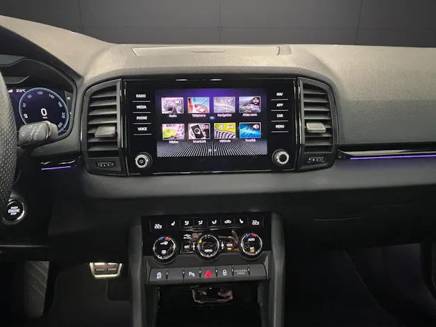 SKODA Karoq 1.5 TSI SportLine DSG