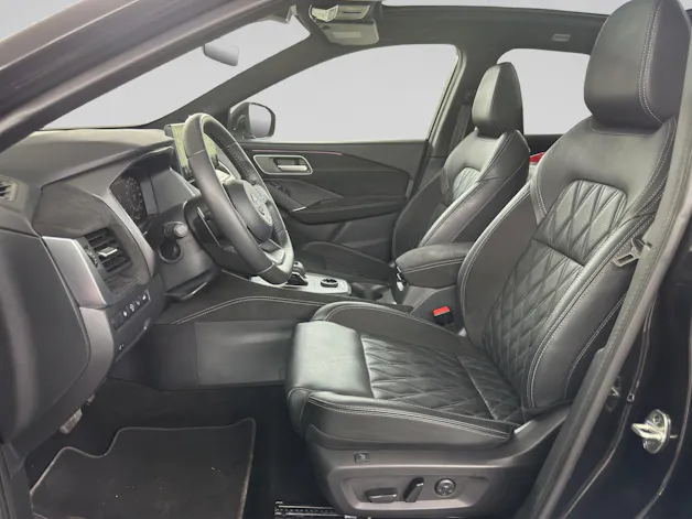 NISSAN Qashqai 1.3 DIG-T MHEV Tekna+ Xtronic 4x4