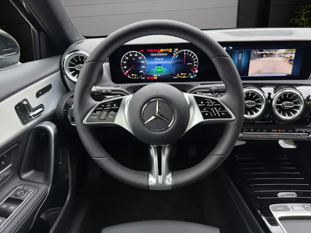 MERCEDES-BENZ A 250 e EQ Star 8G-DCT