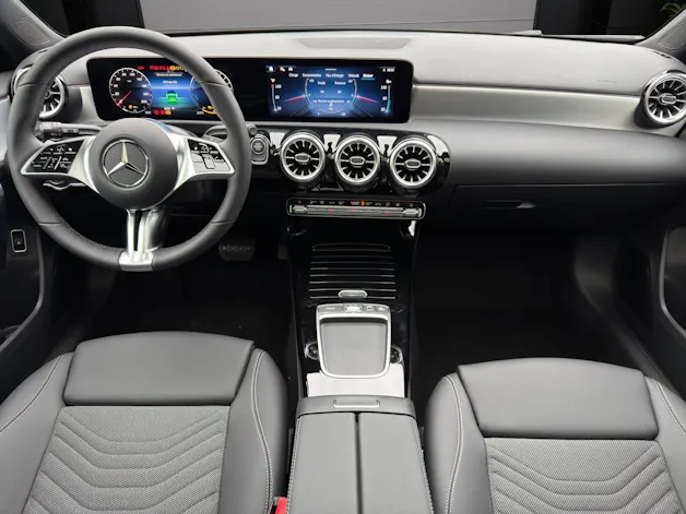 MERCEDES-BENZ A 250 e EQ Star 8G-DCT