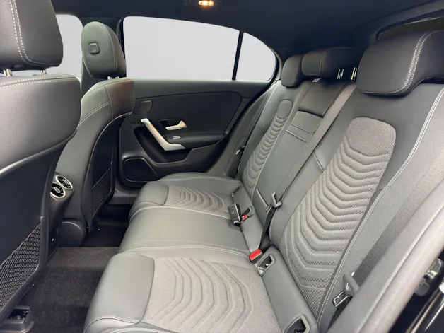 MERCEDES-BENZ A 250 e EQ Star 8G-DCT