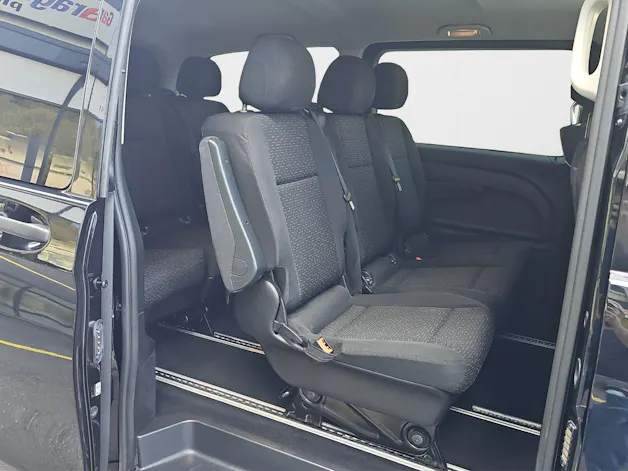 MERCEDES-BENZ Vito 116 CDI Select Tourer 4Matic 9G-Tronic 9-Plätzer