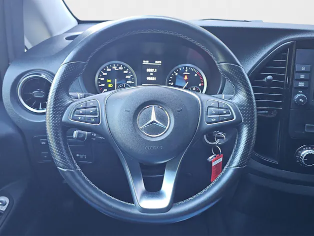 MERCEDES-BENZ Vito 116 CDI Select Tourer 4Matic 9G-Tronic 9-Plätzer