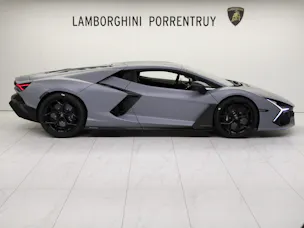 Lamborghini Revuelto HPEV