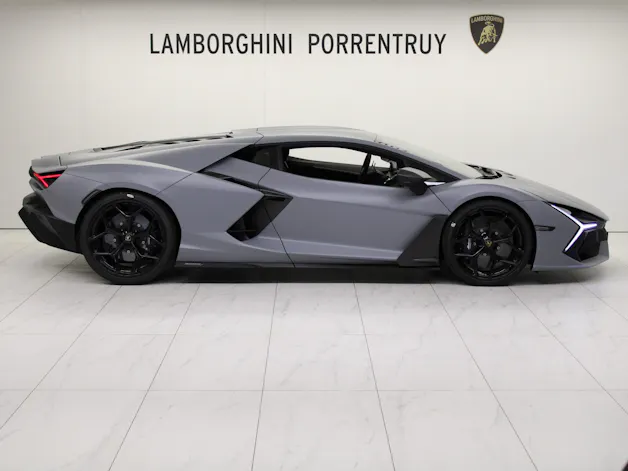 Lamborghini Revuelto HPEV
