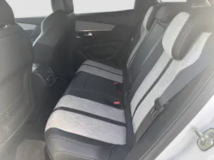 PEUGEOT 3008 1.6 Plug-in Hybrid4 GT