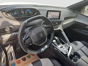 PEUGEOT 3008 1.6 Plug-in Hybrid4 GT