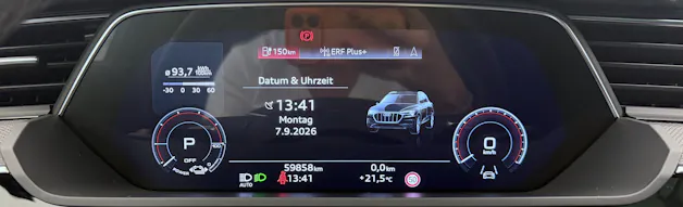 AUDI e-tron S quattro