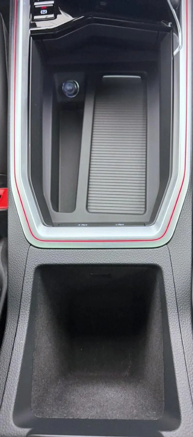 AUDI e-tron S quattro