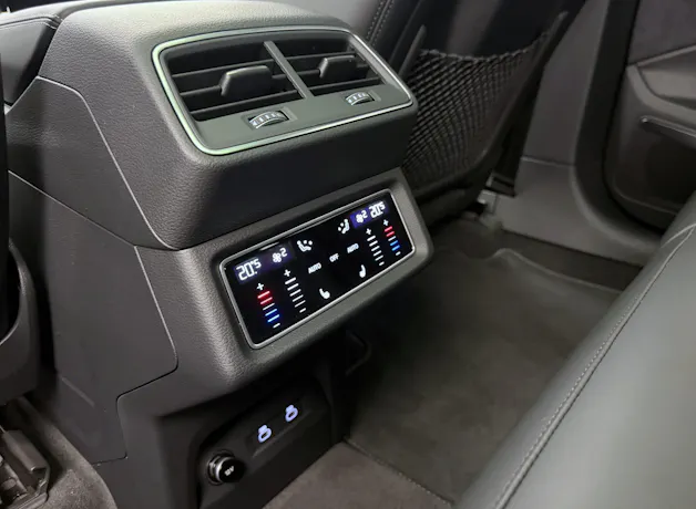 AUDI e-tron S quattro