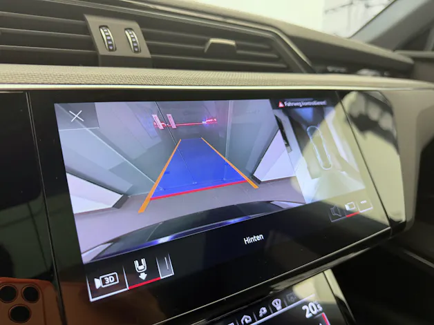 AUDI e-tron S quattro