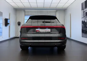 AUDI e-tron S quattro