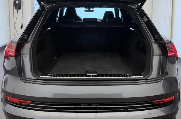 AUDI e-tron S quattro