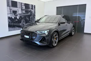 AUDI e-tron S quattro