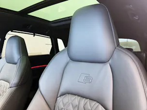 AUDI e-tron S quattro